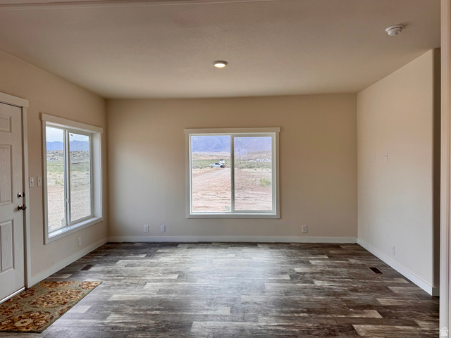 32 Sevier River, Unit 32 Levan, UT 84639 - Photo 9 of 50
