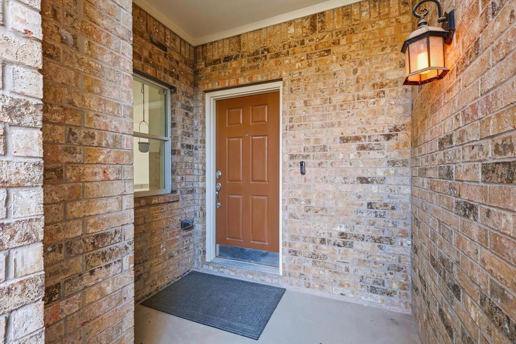 6000 Lost Valley Drive The Colony, TX 75056 - Photo 3 of 40