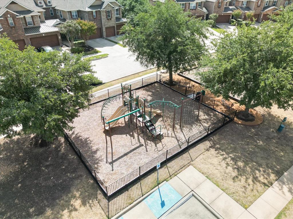 6000 Lost Valley Drive The Colony, TX 75056 - Photo 37 of 40 a view of a backyard with a patio