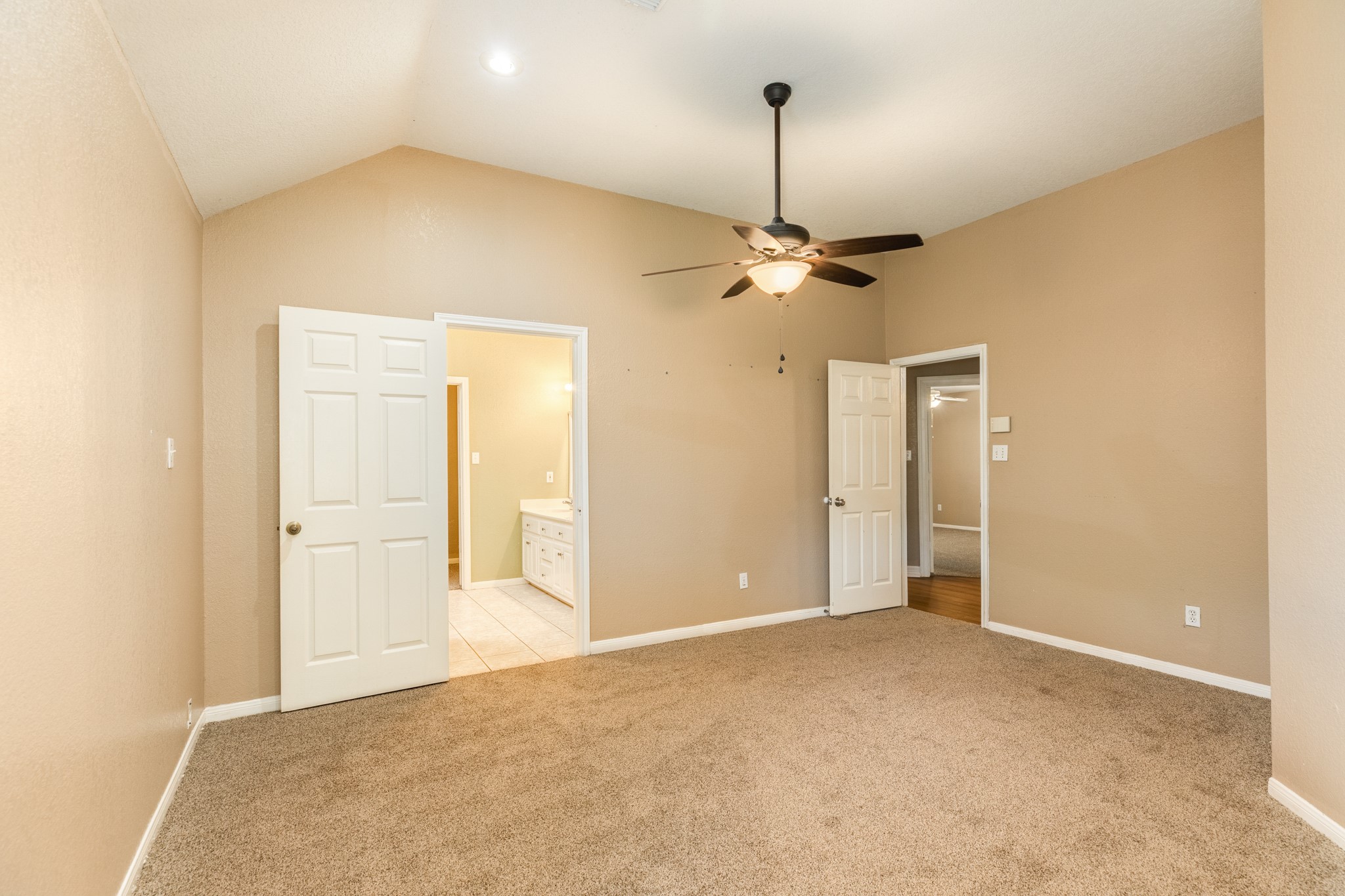 224 North Ranch House Road Angleton, TX 77515 - Photo 18 of 30