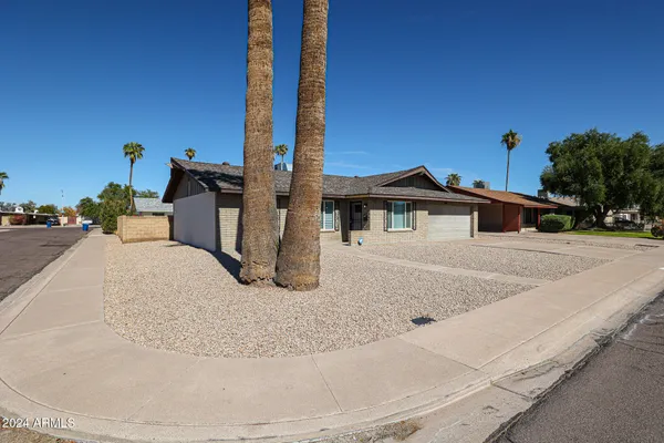 $2,395 | 1604 East Verlea Drive, Tempe, AZ 85282