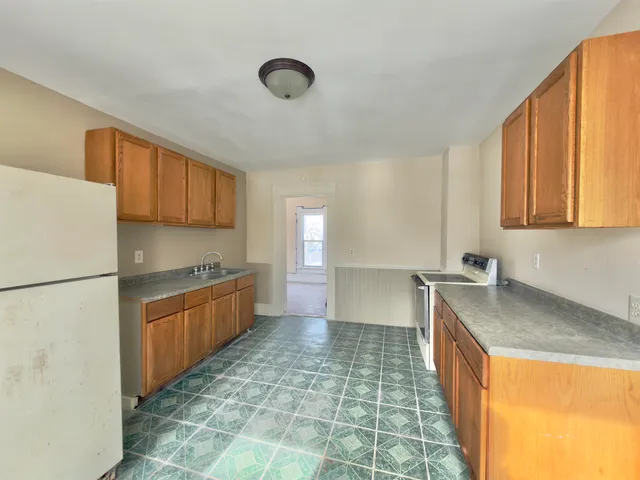 $110,000 | 1627 7th Street, Rockford, IL 61104