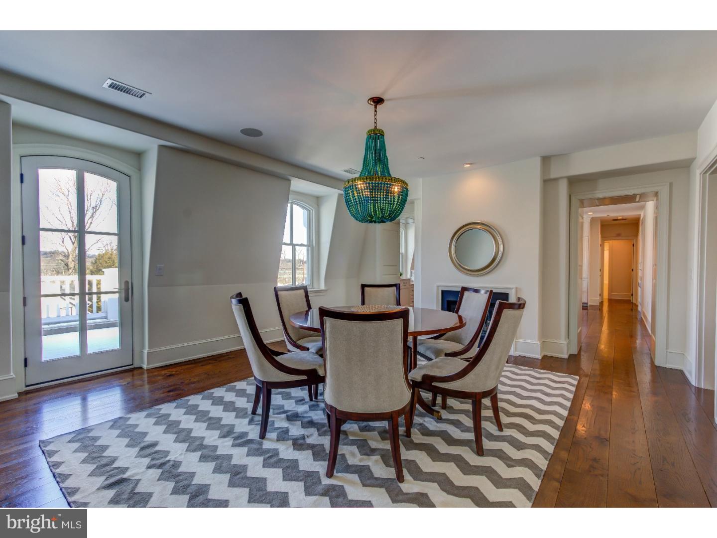 40 Louella Court, Unit C3D3 Wayne, PA 19087 - Photo 8 of 25 Dining Room
