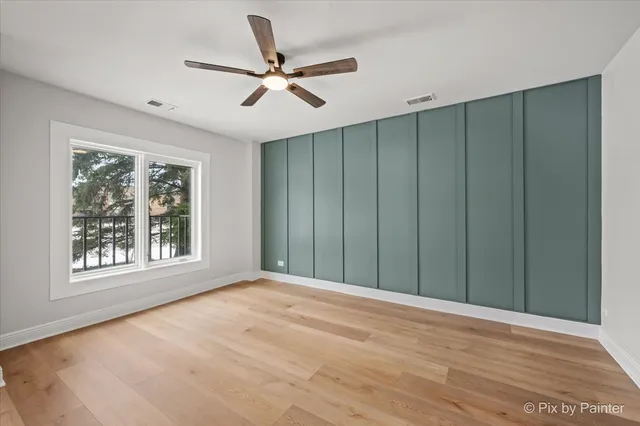 $274,900 | 453 Raintree Drive, Unit 1H, Glen Ellyn, IL 60137