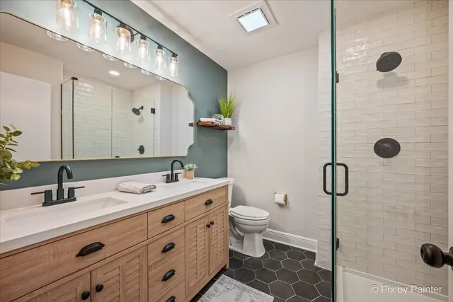 $274,900 | 453 Raintree Drive, Unit 1H, Glen Ellyn, IL 60137