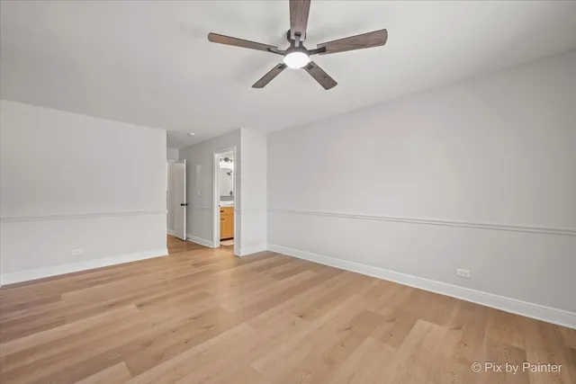 $274,900 | 453 Raintree Drive, Unit 1H, Glen Ellyn, IL 60137