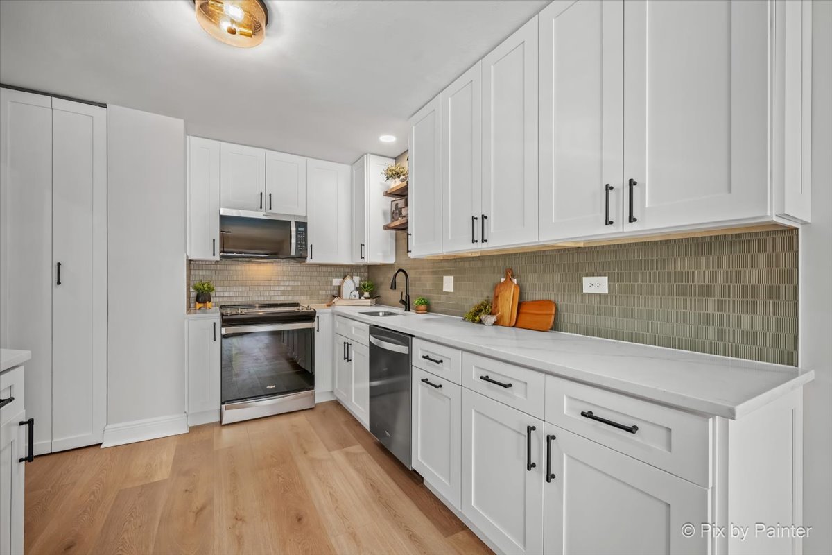 453 Raintree Drive, Unit 1H Glen Ellyn, IL 60137 - Photo 6 of 26