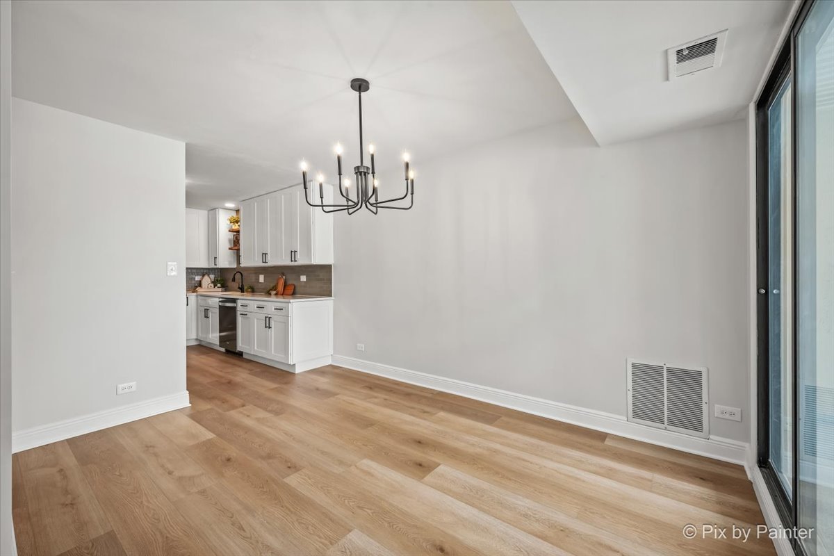 453 Raintree Drive, Unit 1H Glen Ellyn, IL 60137 - Photo 7 of 26