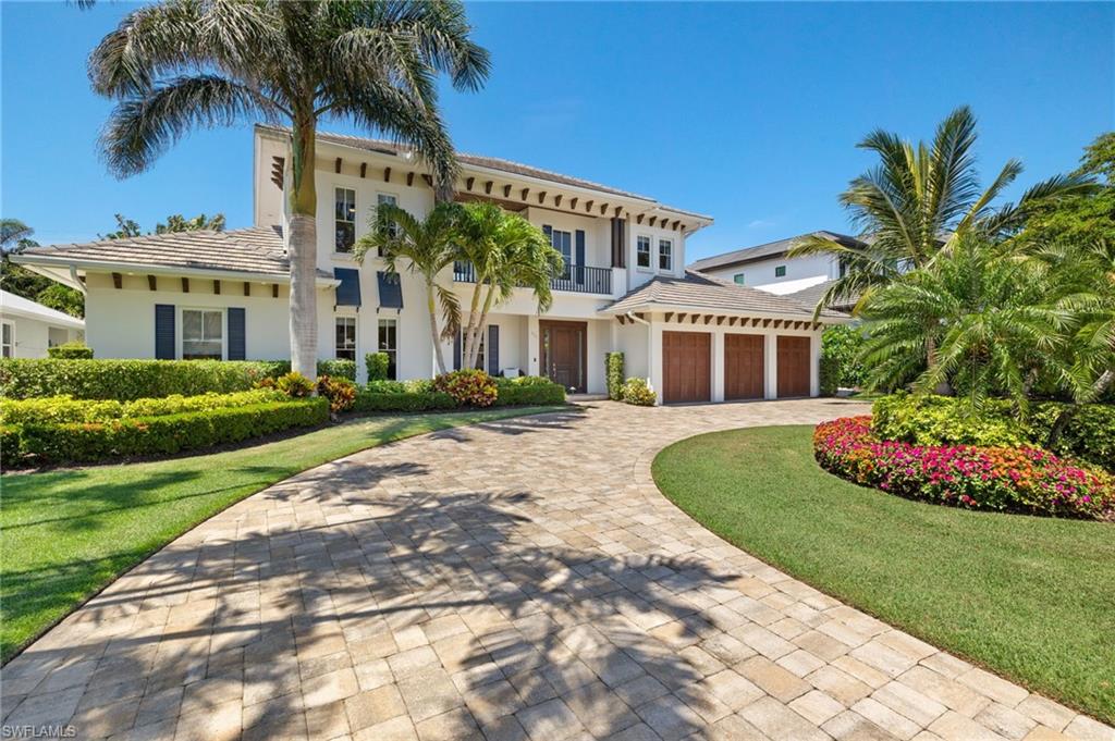 655 7th Avenue North Naples, FL 34102 - Photo 1 of 50