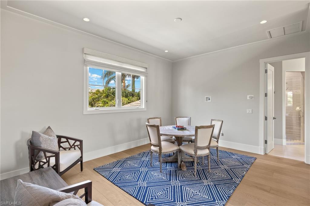 655 7th Avenue North Naples, FL 34102 - Photo 29 of 50