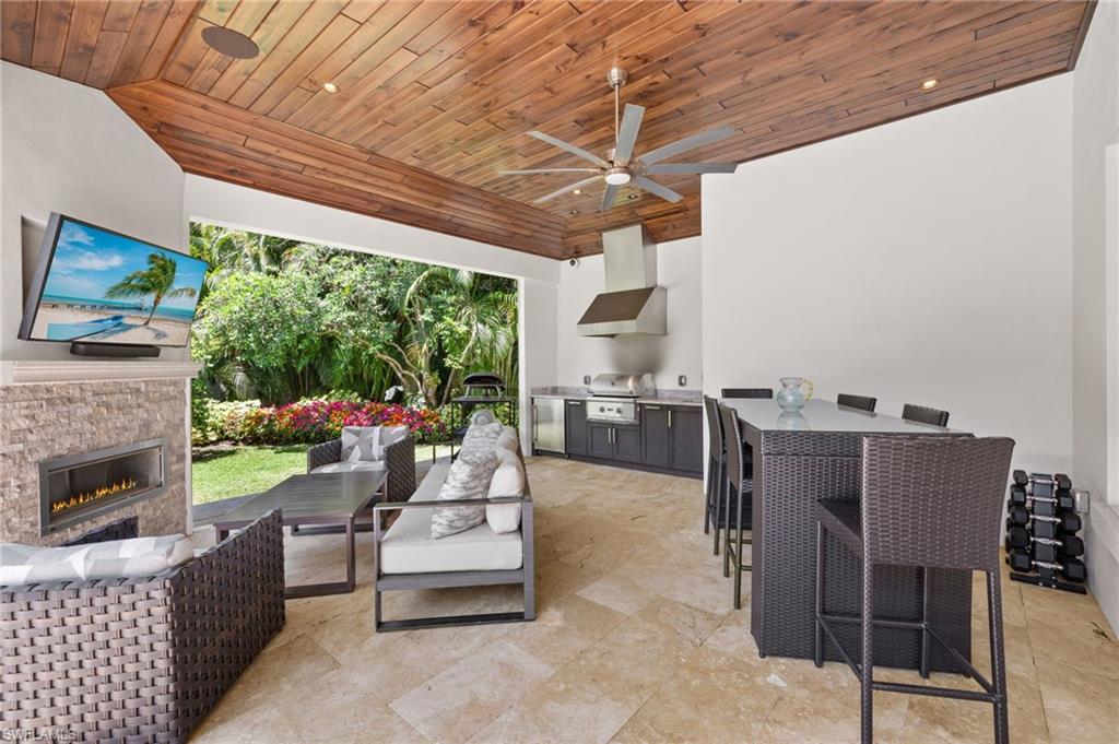 655 7th Avenue North Naples, FL 34102 - Photo 36 of 50