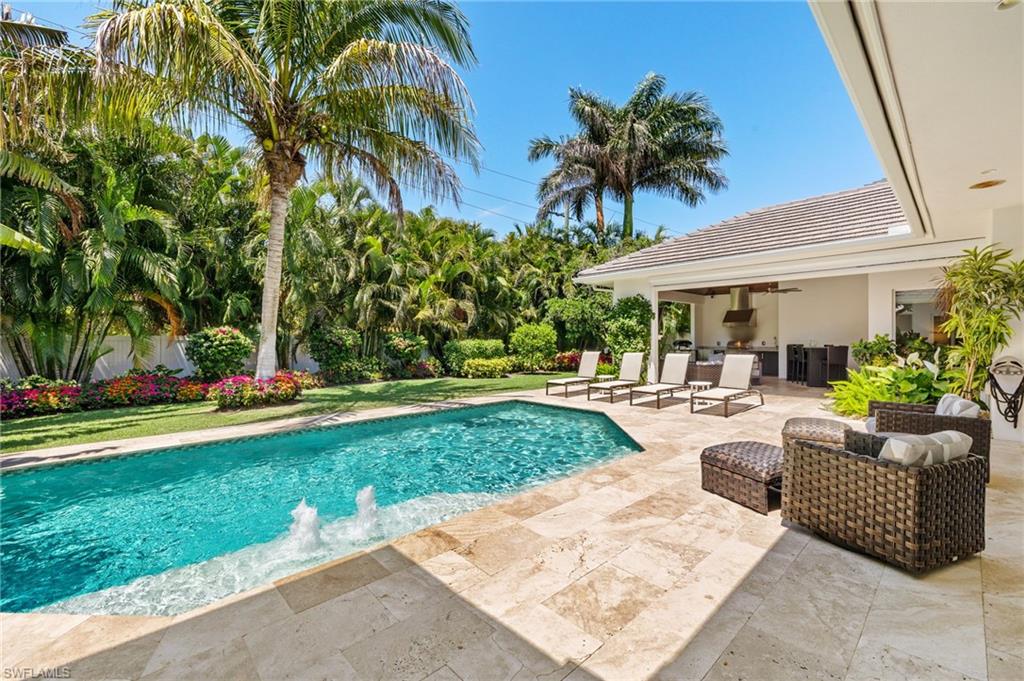 655 7th Avenue North Naples, FL 34102 - Photo 40 of 50