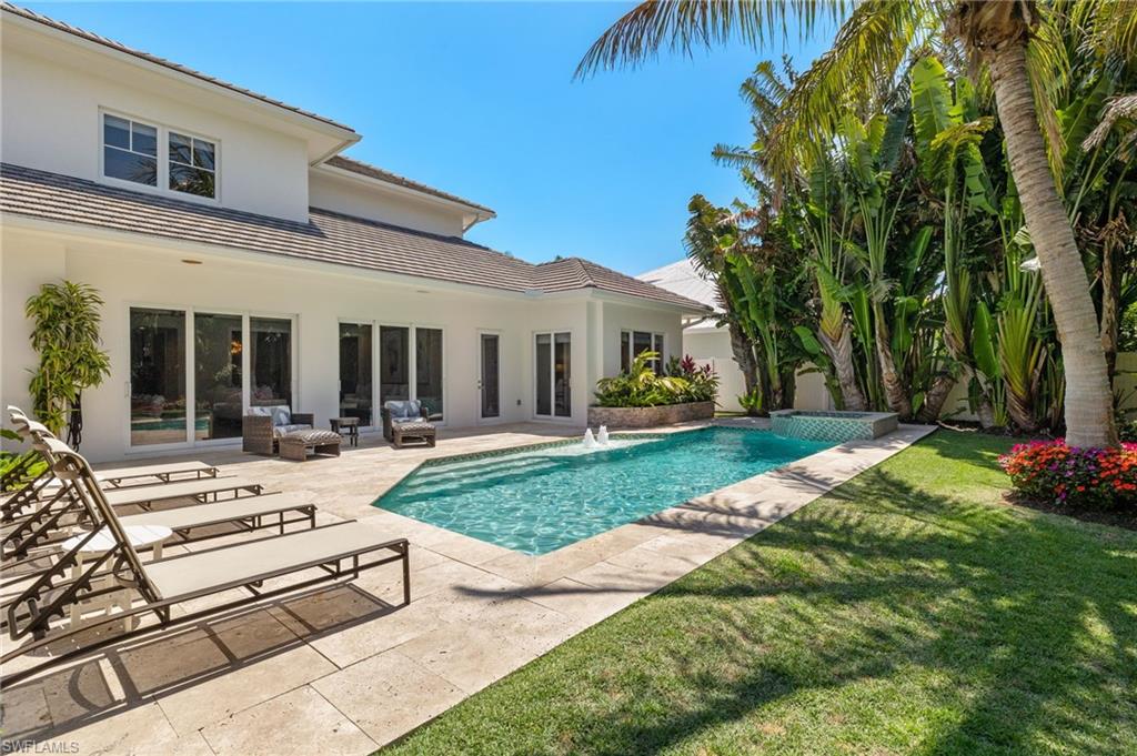 655 7th Avenue North Naples, FL 34102 - Photo 41 of 50