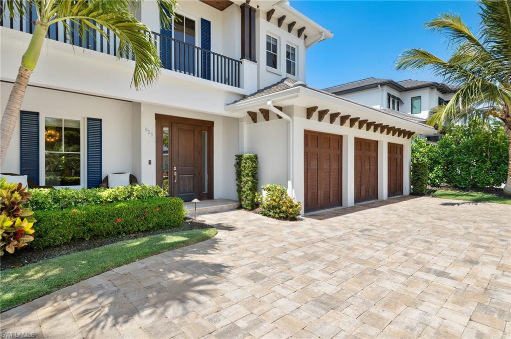 655 7th Avenue North Naples, FL 34102 - Photo 43 of 50