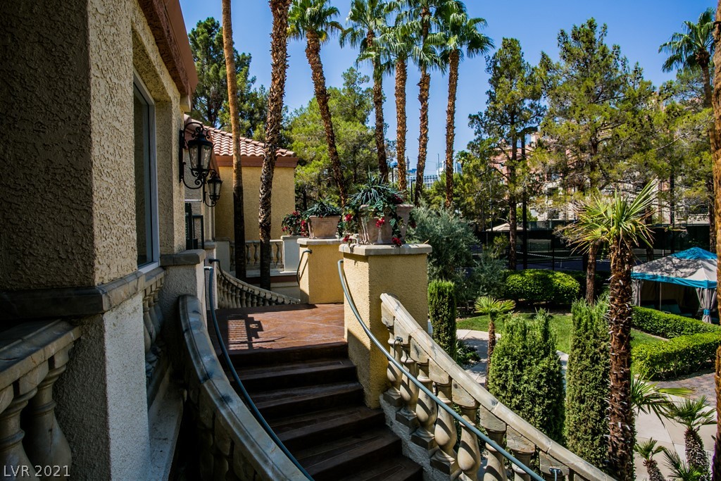 210 East Flamingo Road, Unit 101 Las Vegas, NV 89169 - Photo 4 of 20