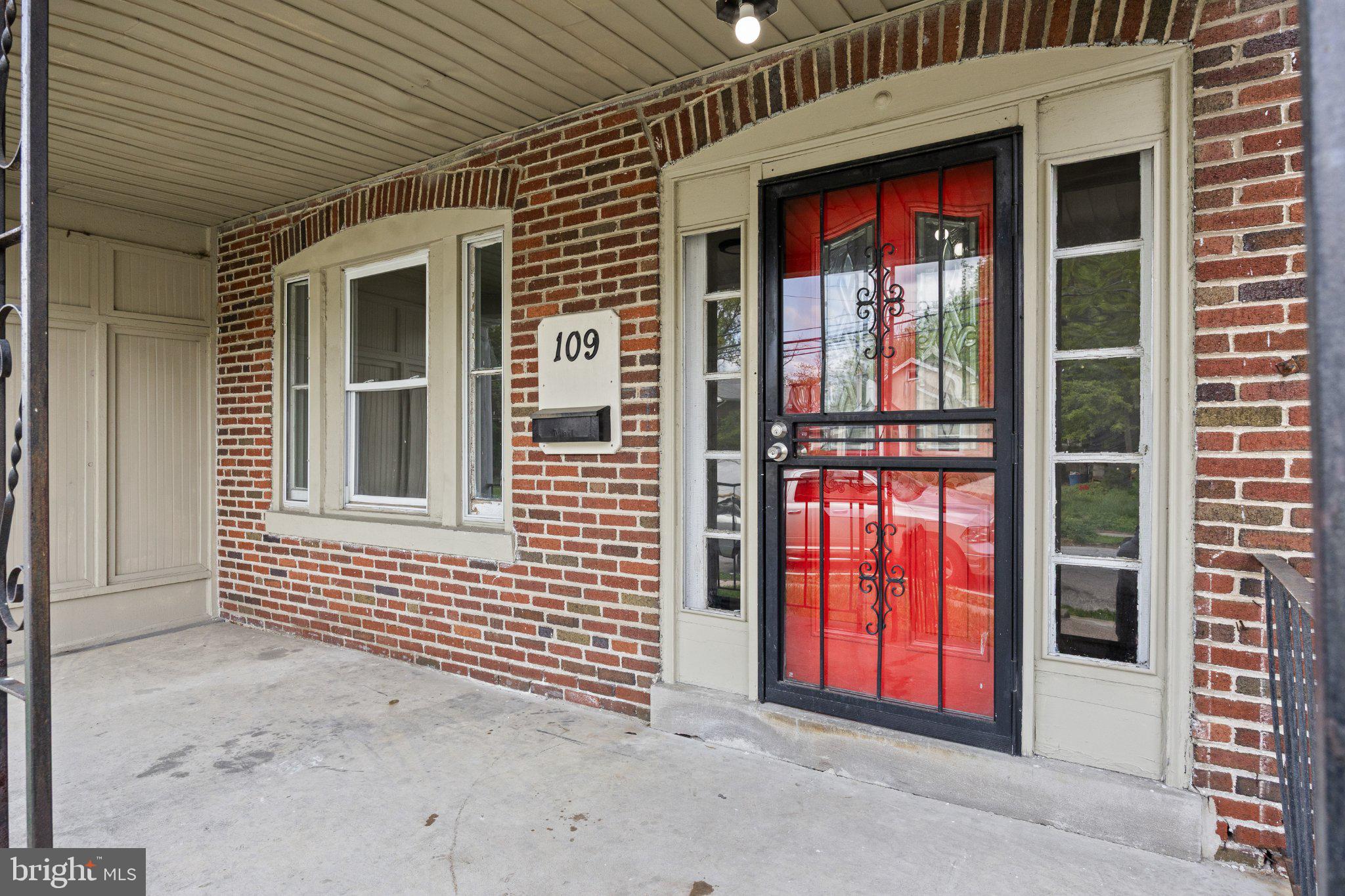 109 East 24th Street Chester, PA 19013 - Photo 4 of 31