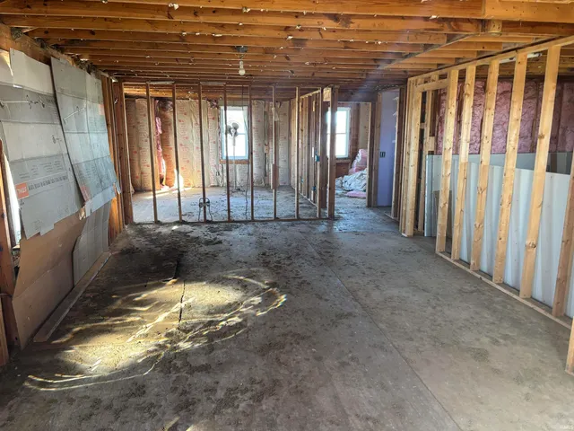 $140,000 | 2690 Highway 257, Otwell, IN 47564