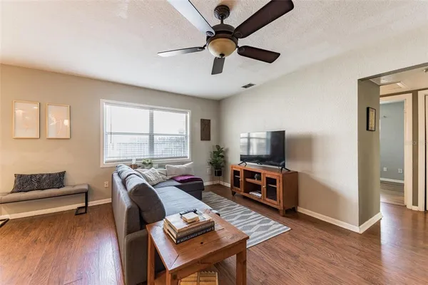 $3,200 | 418 Lebeau Street, Clearwater, FL 33755