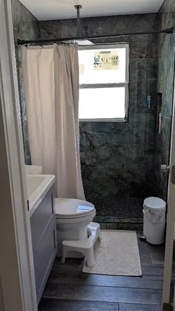 $2,200 | 731 Post Street, Houston, TX 77022
