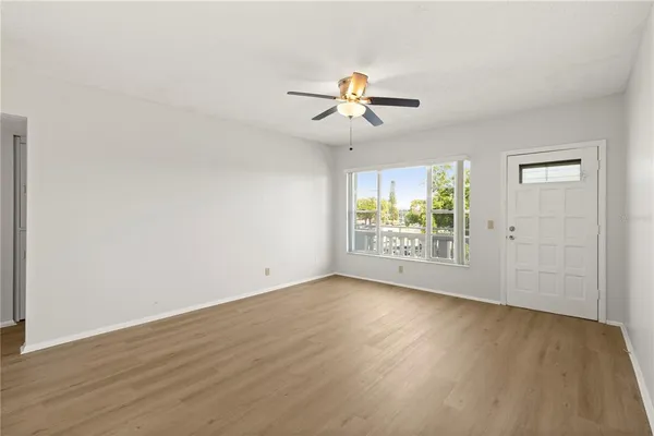 $1,375 | 2428 Columbia Drive, Unit 50, Clearwater, FL 33763