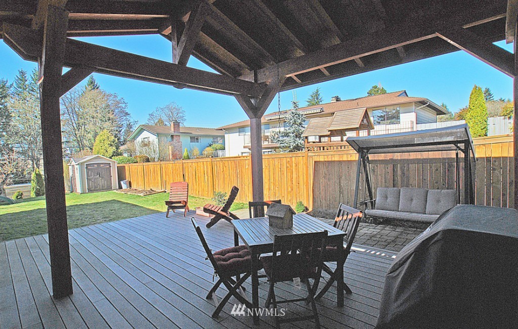 10414 Northeast 197th Street Bothell, WA 98011 - Photo 17 of 21 Gallery Image 17