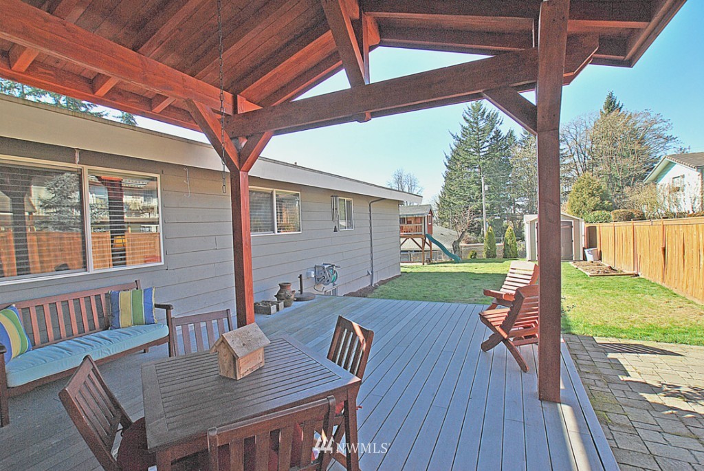 10414 Northeast 197th Street Bothell, WA 98011 - Photo 18 of 21 Gallery Image 18