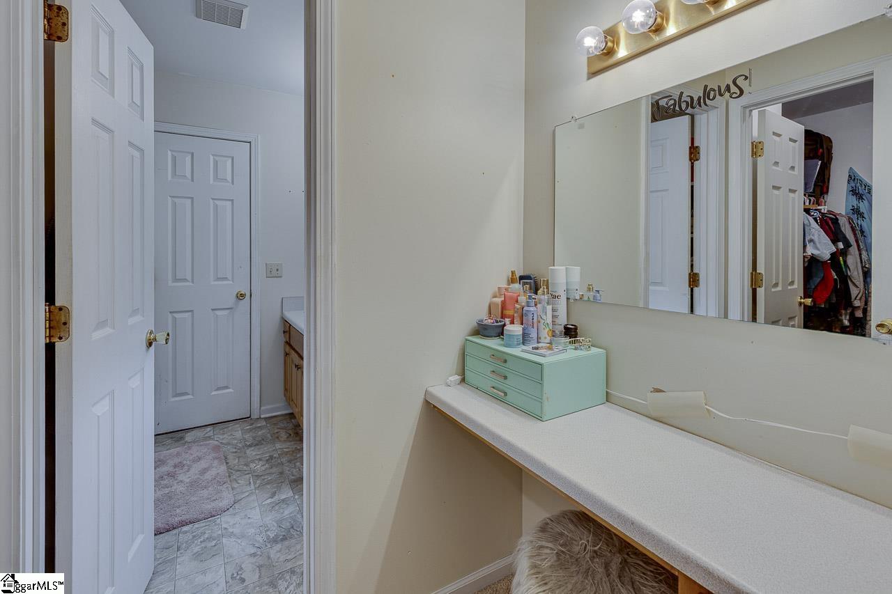 431 Tanner Road Taylors, SC 29687 - Photo 11 of 36 Gallery Image 11