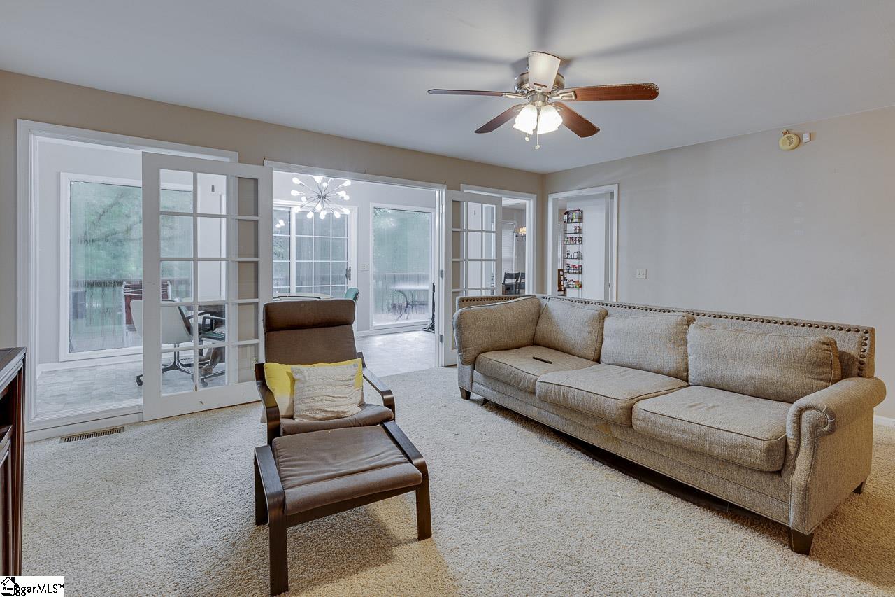 431 Tanner Road Taylors, SC 29687 - Photo 8 of 36 Gallery Image 8