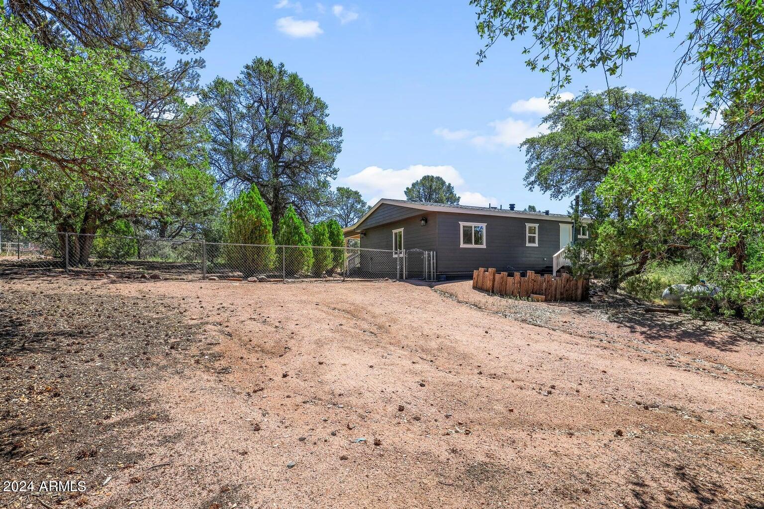 413 North Briarwood Road Payson, AZ 85541 - Photo 25 of 29 26