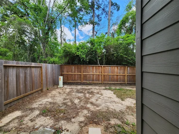 $1,750 | 119 Anise Tree Place, The Woodlands, TX 77382