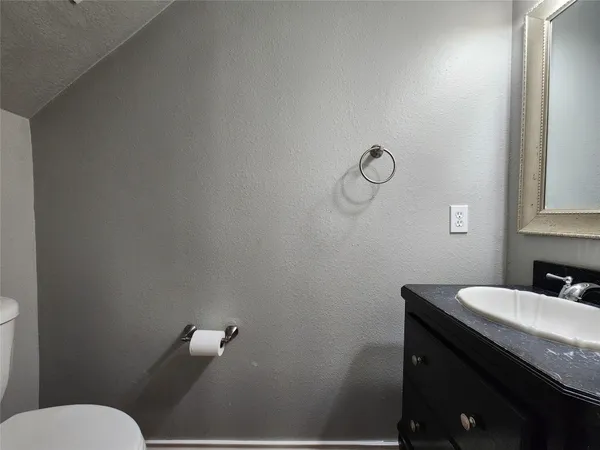 $1,750 | 119 Anise Tree Place, The Woodlands, TX 77382