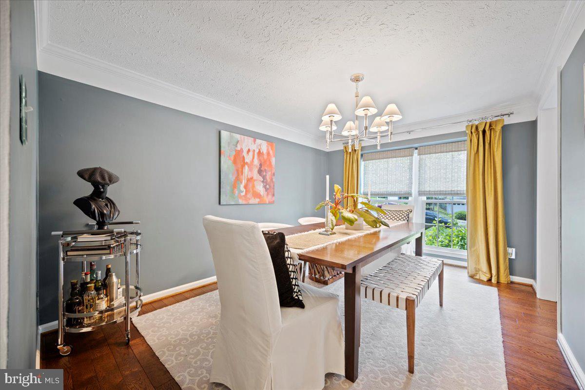 6219 Garretson Street Burke, VA 22015 - Photo 12 of 43