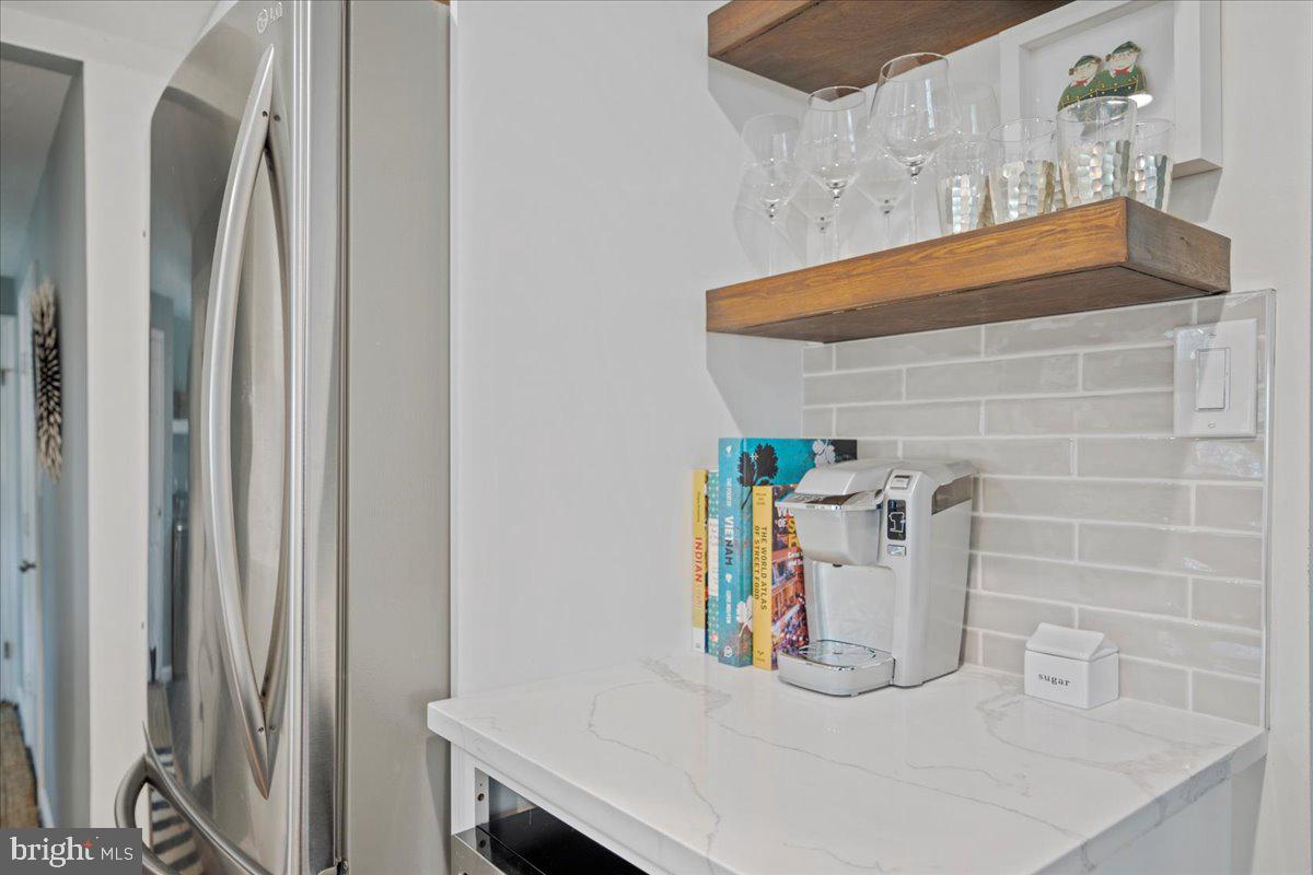 6219 Garretson Street Burke, VA 22015 - Photo 22 of 43