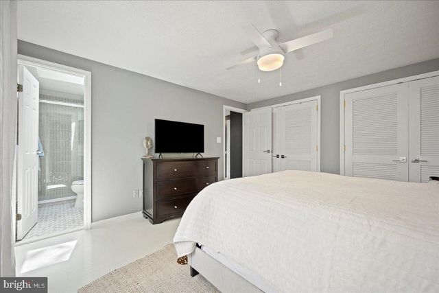 $910,000 | 6219 Garretson Street, Burke, VA 22015