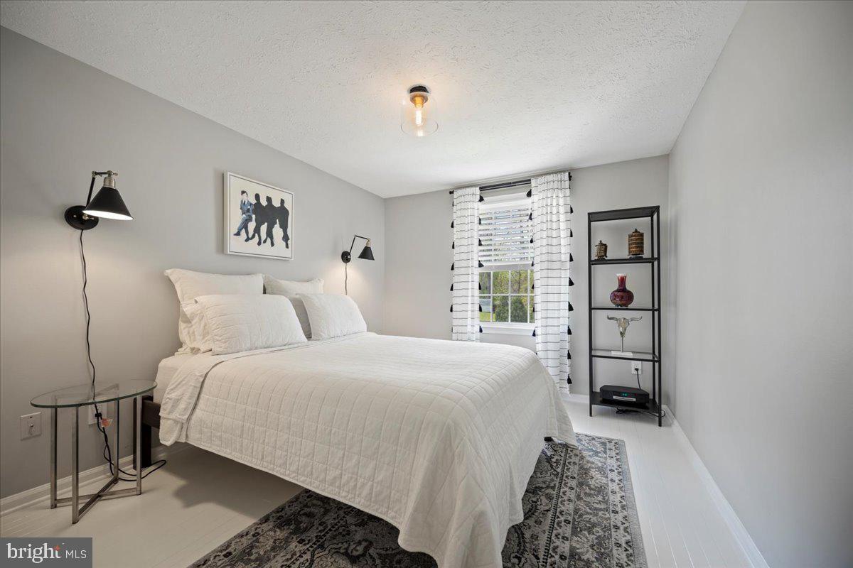 6219 Garretson Street Burke, VA 22015 - Photo 33 of 43