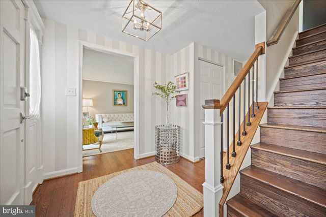 $910,000 | 6219 Garretson Street, Burke, VA 22015