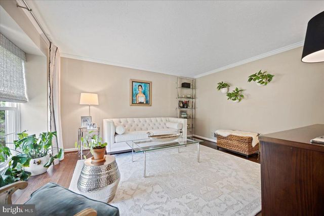 $910,000 | 6219 Garretson Street, Burke, VA 22015