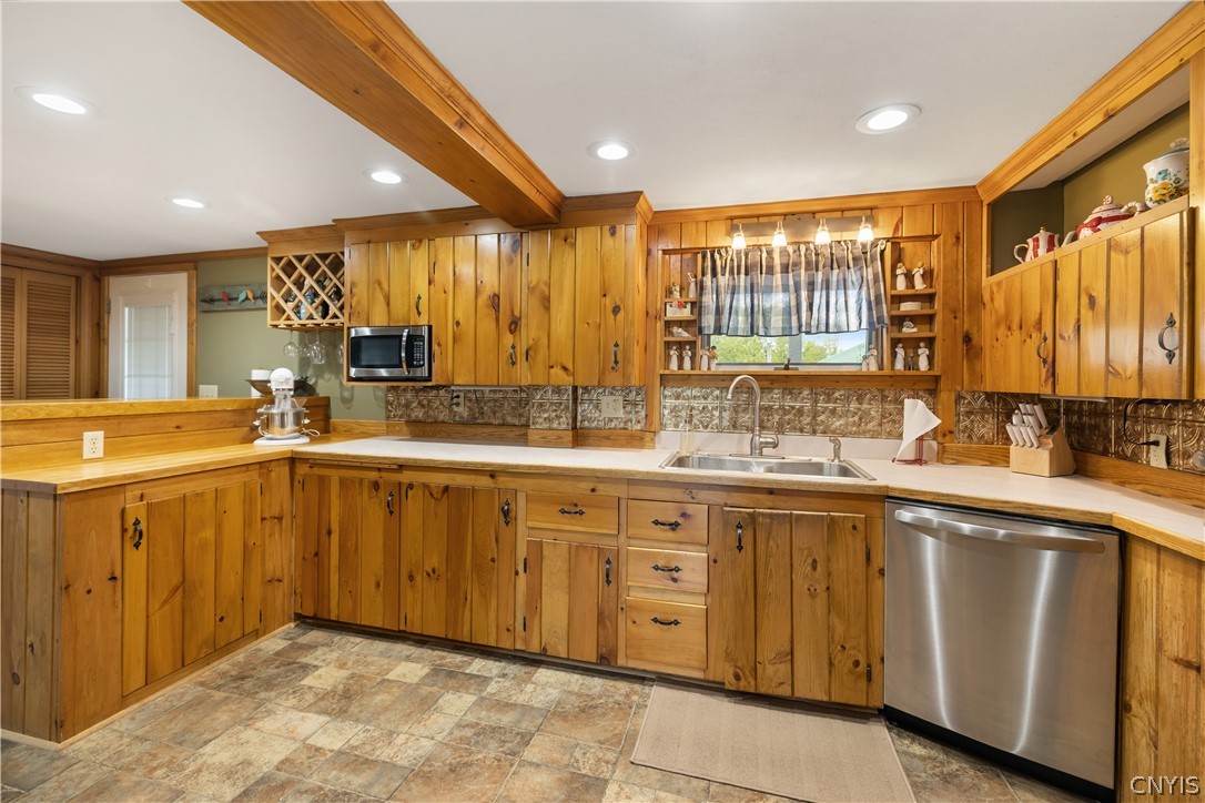 677 Lincklaen Street De Ruyter, NY 13052 - Photo 9 of 35