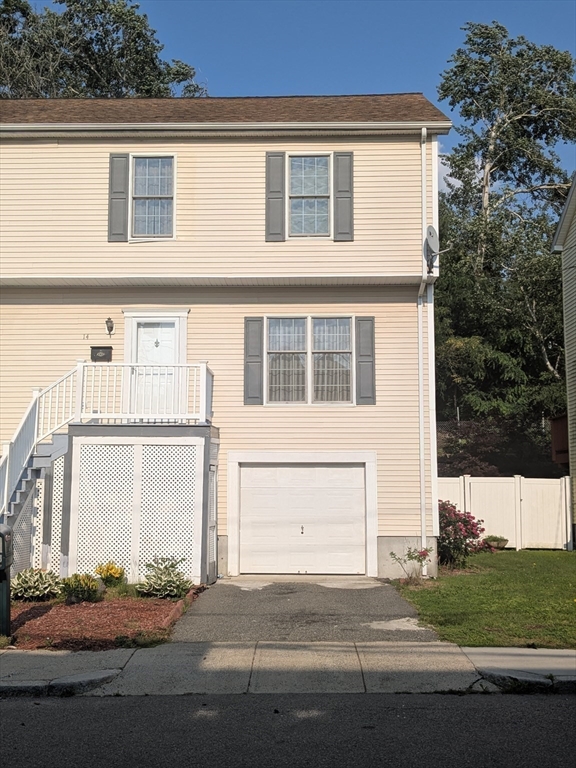 14 Robey Street, Unit 14 Boston, MA 02119 - Photo 2 of 28