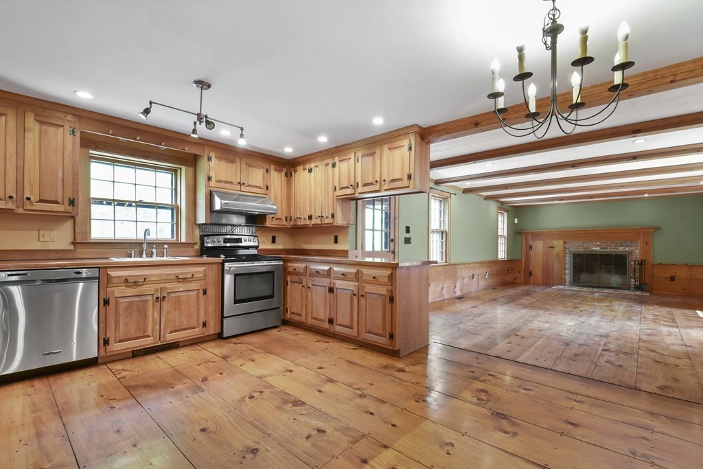 145 Wilder Road Bolton, MA 01740 - Photo 8 of 32