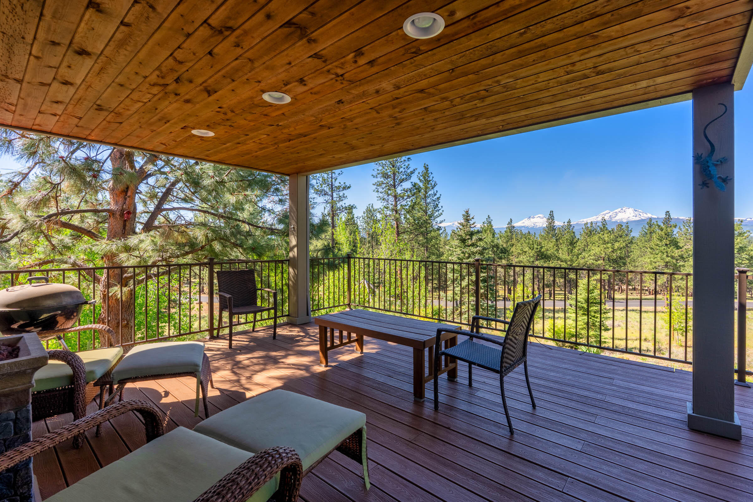 69470 Deer Ridge Road Sisters, OR 97759 - Photo 19 of 96 118_Deer Ridge Rd_Pro Property Photos_Be