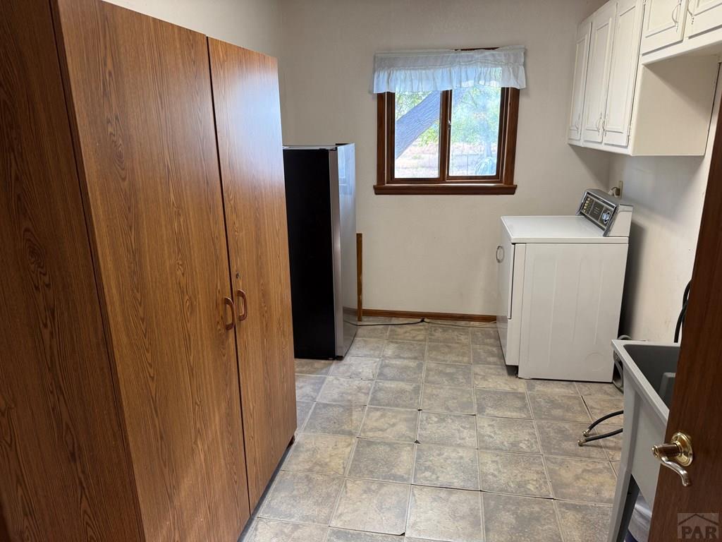 65281 Highway 50 Fowler, CO 81039 - Photo 16 of 16 a view of an empty room with a window