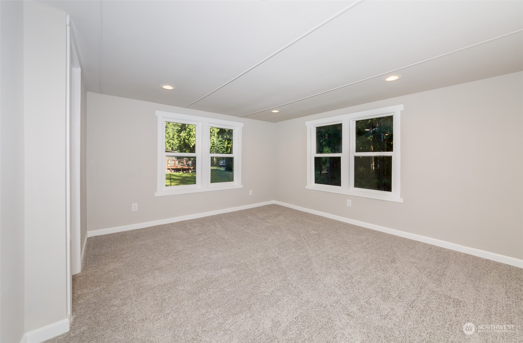 3429 Robe Menzel Road Granite Falls, WA 98252 - Photo 13 of 40 an empty room with windows