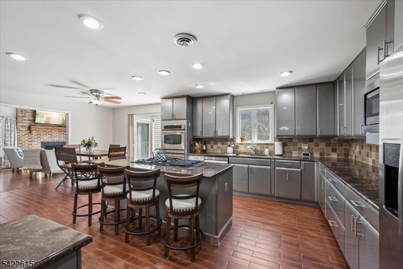 13 Bridge Hollow Road Califon, NJ 07830 - Photo 13 of 47