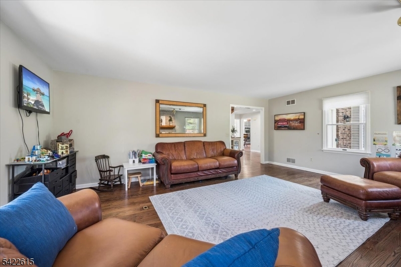 13 Bridge Hollow Road Califon, NJ 07830 - Photo 20 of 47