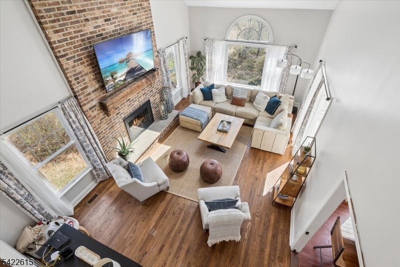 13 Bridge Hollow Road Califon, NJ 07830 - Photo 9 of 47