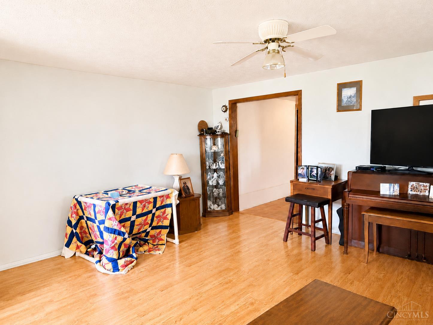 6441 Long Glady Road Blanchester, OH 45107 - Photo 5 of 16
