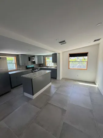 $3,700 | 14240 South Biscayne River Drive, Unit 2, Miami, FL 33161