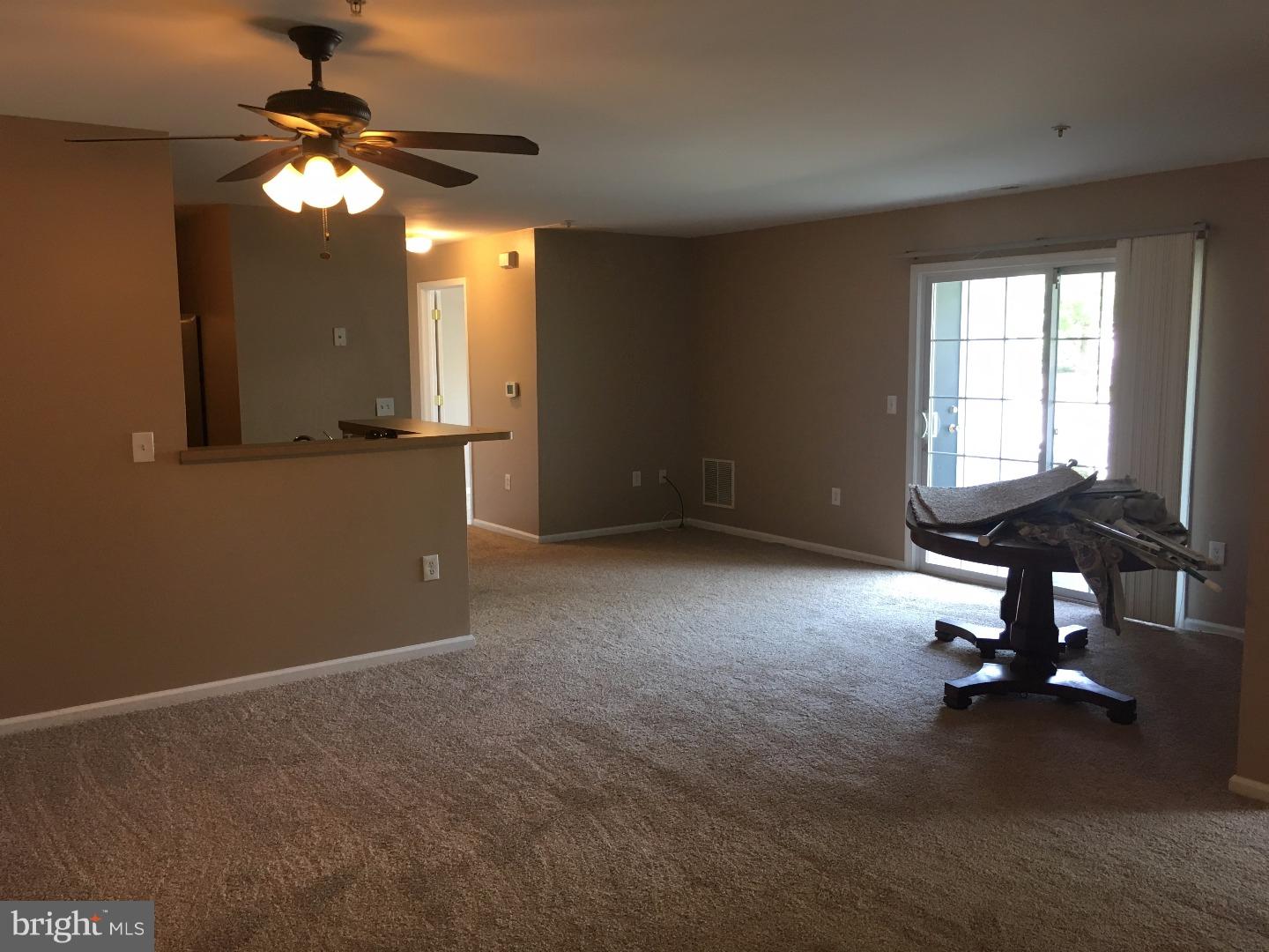 113 Natalie Road Delran, NJ 08075 - Photo 3 of 14 Gallery Image 3