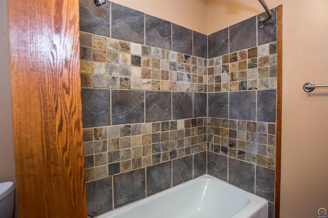 $225,000 | 613 Poplar Street, Wamego, KS 66547